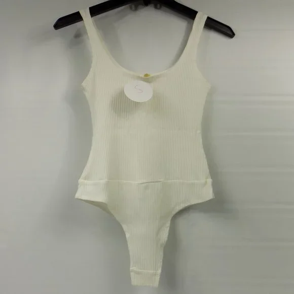 LoveLA Amanda Zip Front Tank Top Bodysuit White NWT Petite Size S - Picture 4 of 9